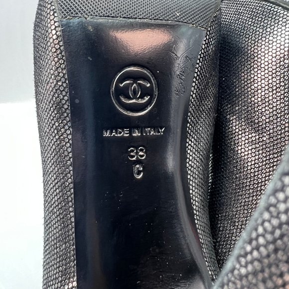 🌷❤️🔥SPRING SALE 🔥 FINAL PRICE🌷💥Chanel CC Logo Silver Fabric Ankle Boots 38 - Picture 8 of 8